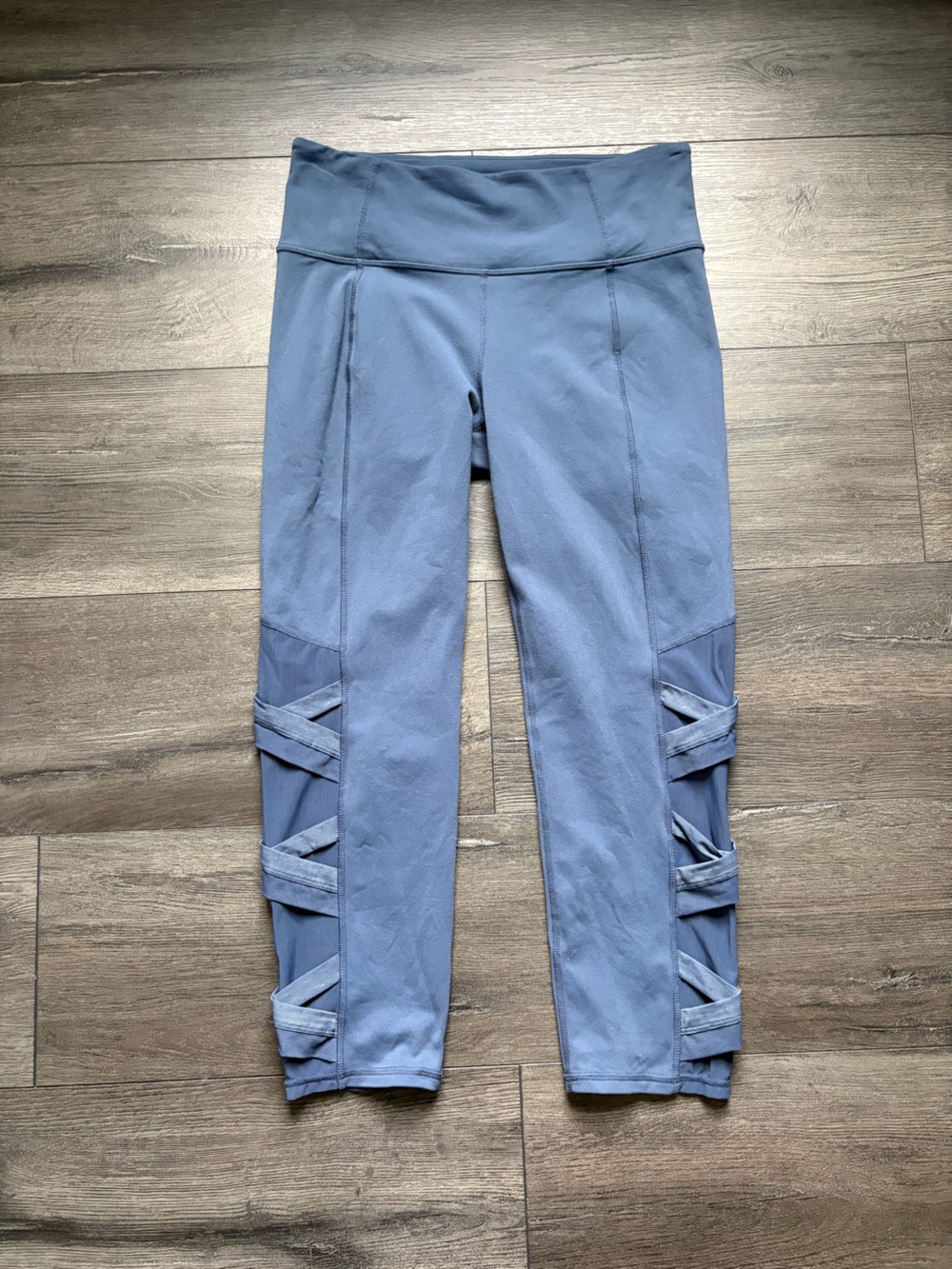 Athleta Womens Blue Mesh Chaturanga Capri Leggings Size Medium